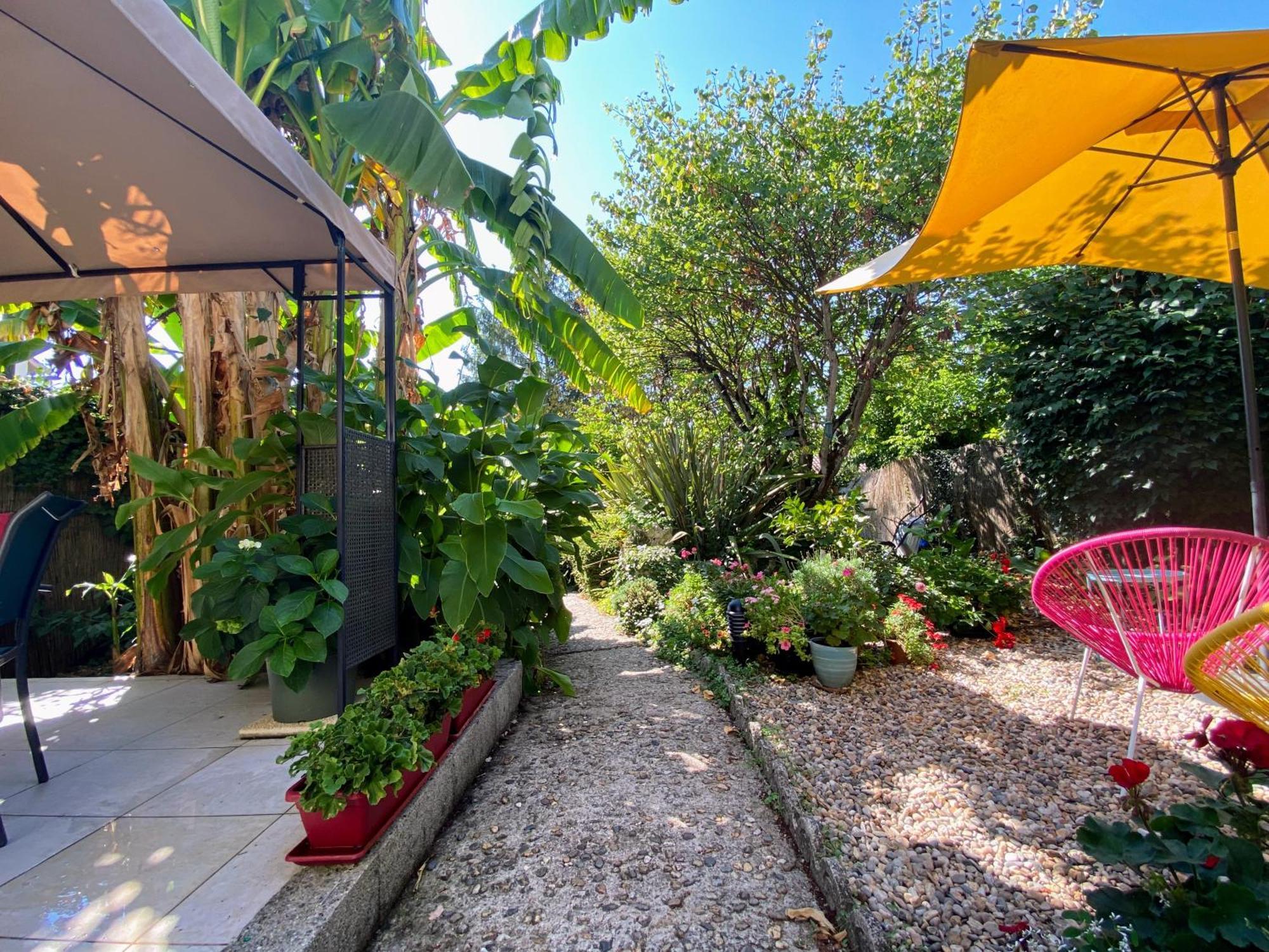 Maison Belmont Еме Екстериор снимка